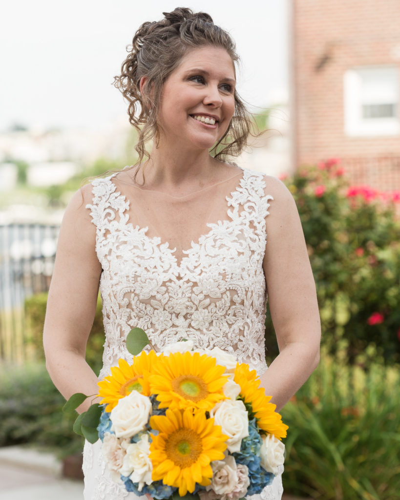 Elegant bride a the Molly Pitcher Inn in Red Bank, NJ photographed by Laura Billingham