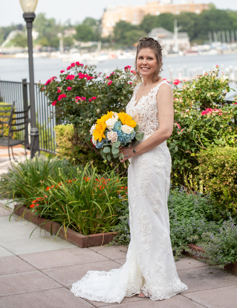 Elegant bride at the Molly Pitcher Inn in Red Bank, NJ photographed by Laura Billingham