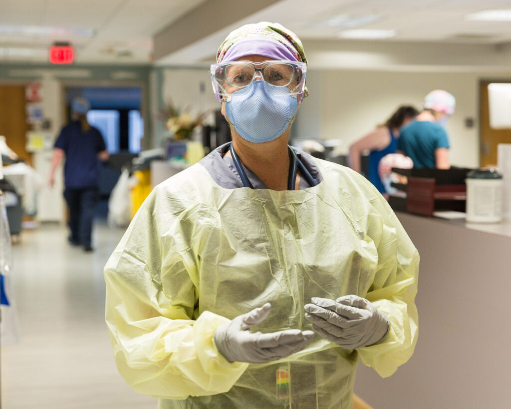 Portrait of Dr. Cindy Barter at Hunterdon Medical Center in Flemington, NJ during COVID-19 pandemic photographed for River Towns Magazine by Laura Billingham