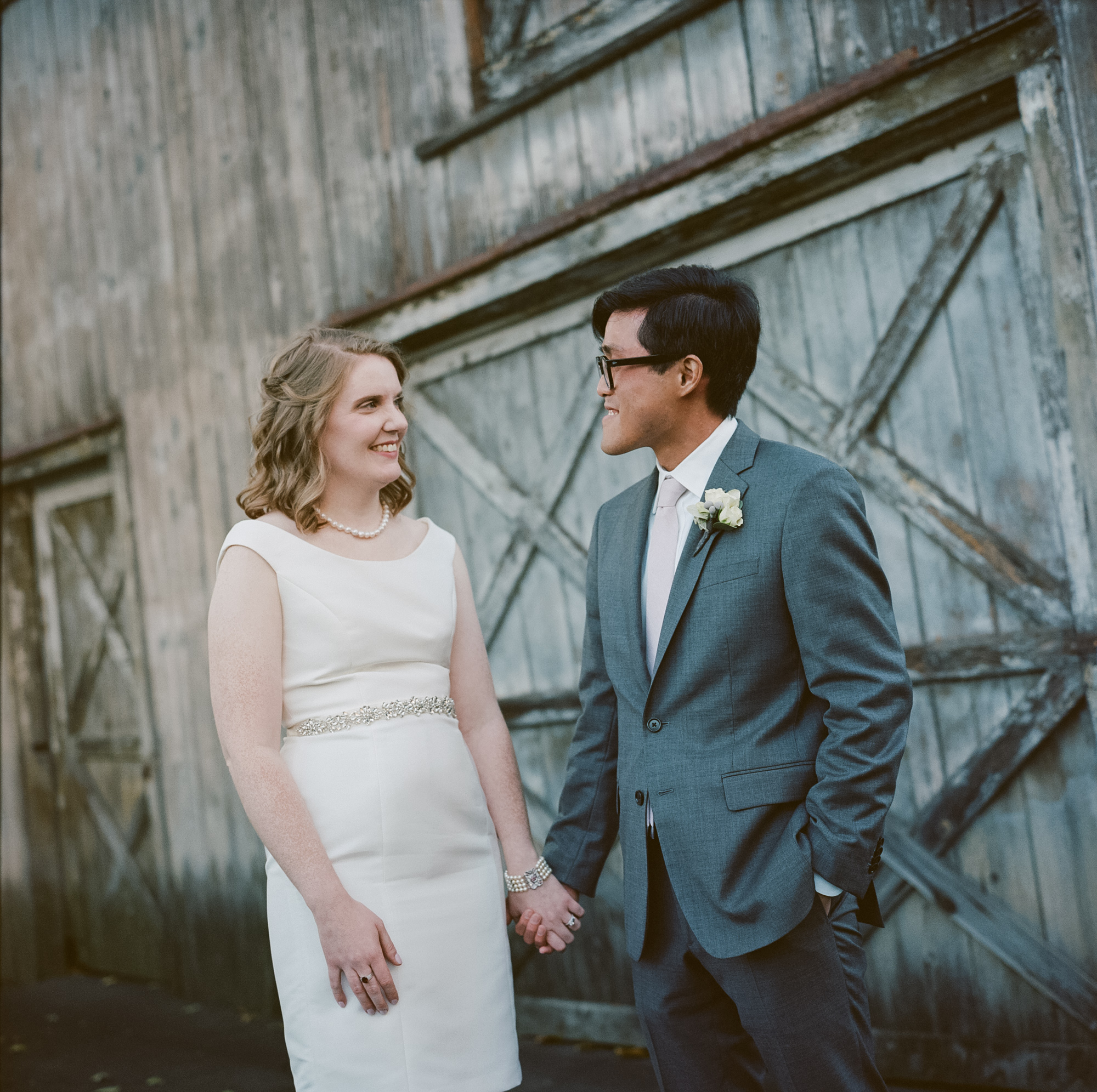 Timeless and classic fall wedding photography at the Bernards Inn